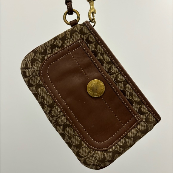 Coach brown monogram wristlet - Picture 4 of 5